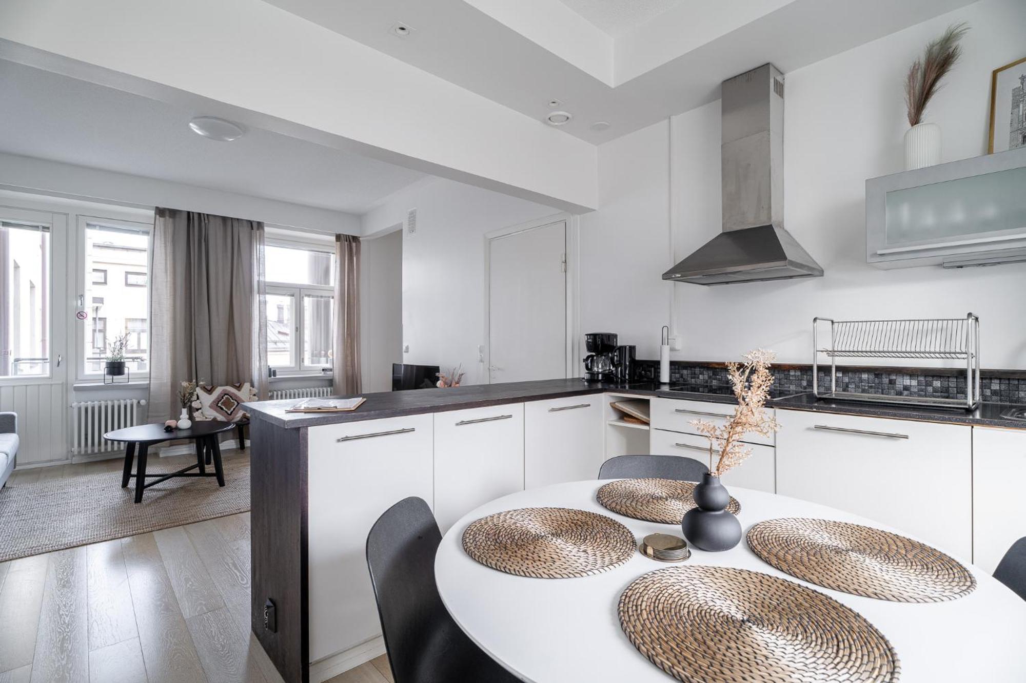 "Penthouse" - Renovated 1Br Apt With Sauna & 60M2 Private Terrace, Hosted By 2Ndhomes Tampere Exterior photo